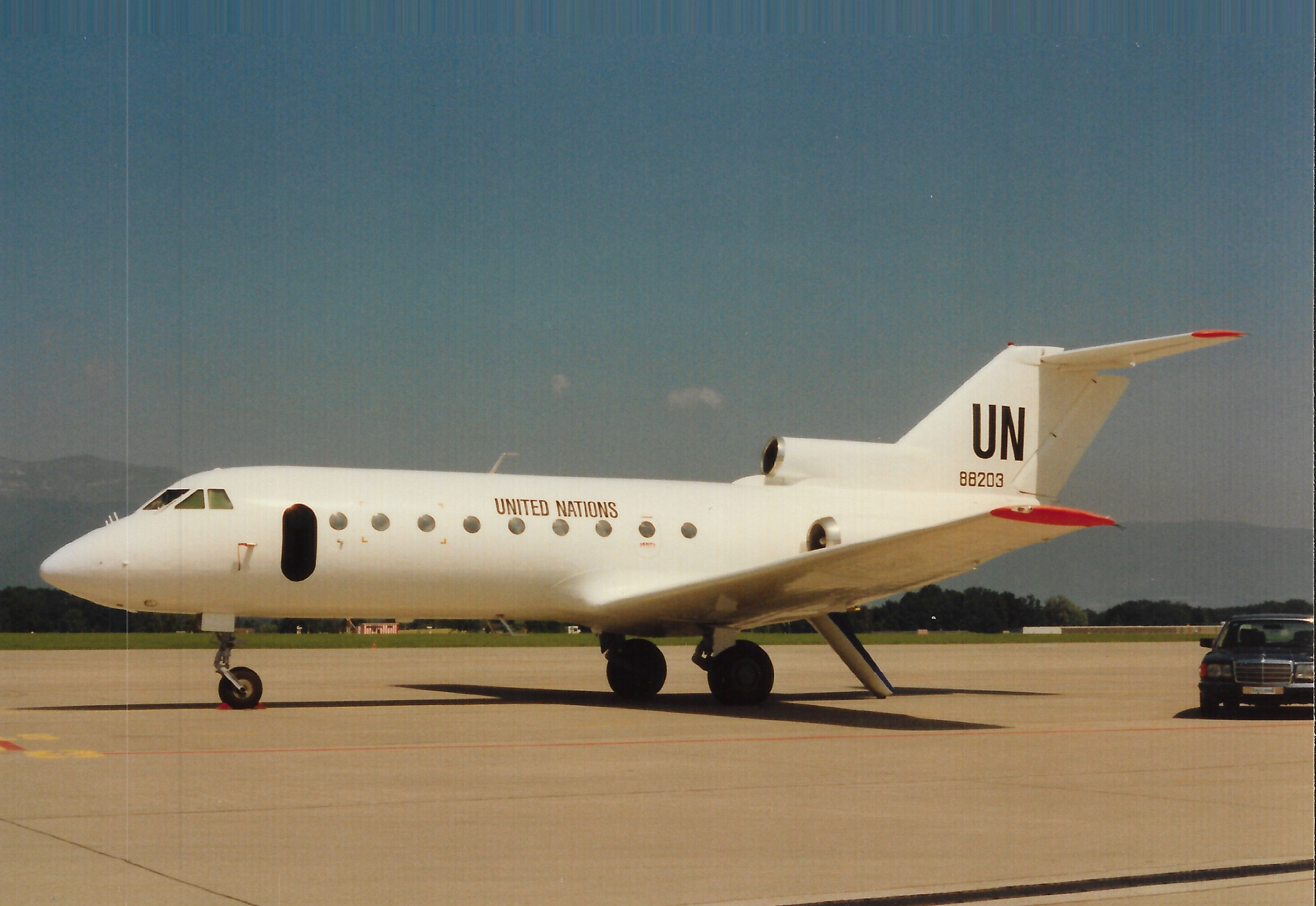 88203 YAK-40 United Nations GVA Jun 93