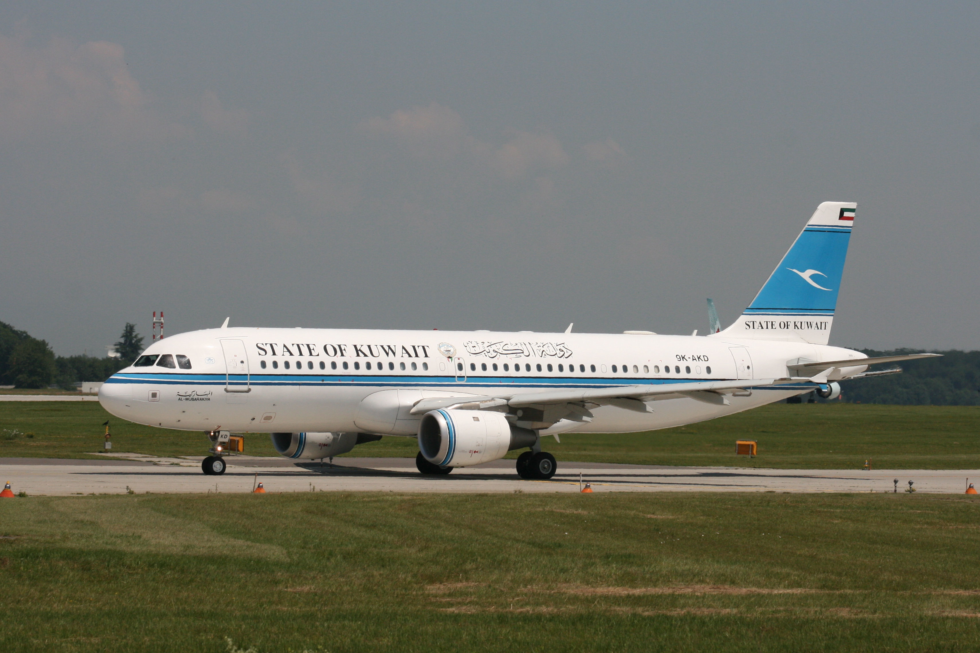 PH-AJU Douglas DC-2 9K-AKD A320-212 State of Kuwait
