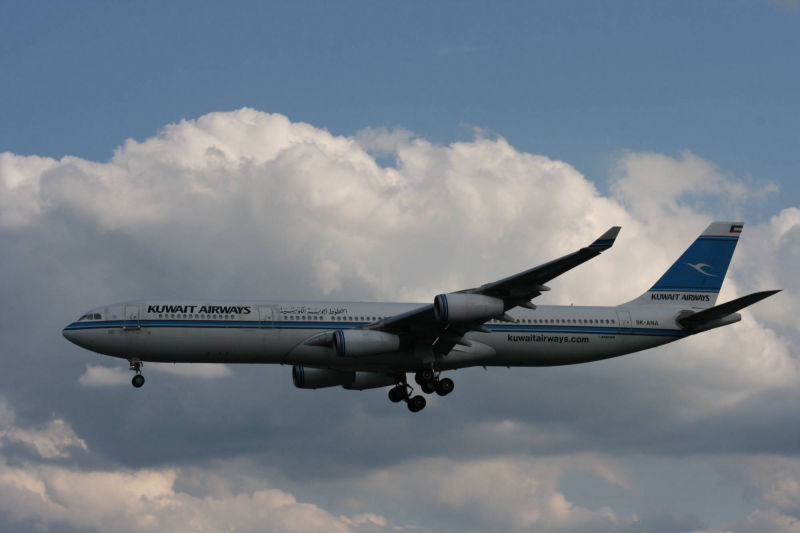 9K-ANA 340-313 Kuwait AW ZRH 13.8.2010