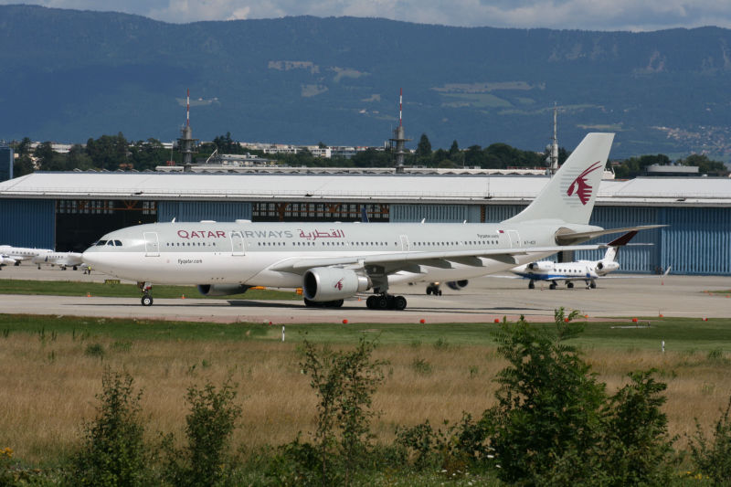 A7-ACF Airbus A330 Qatar AW GVA 22.4.2008
