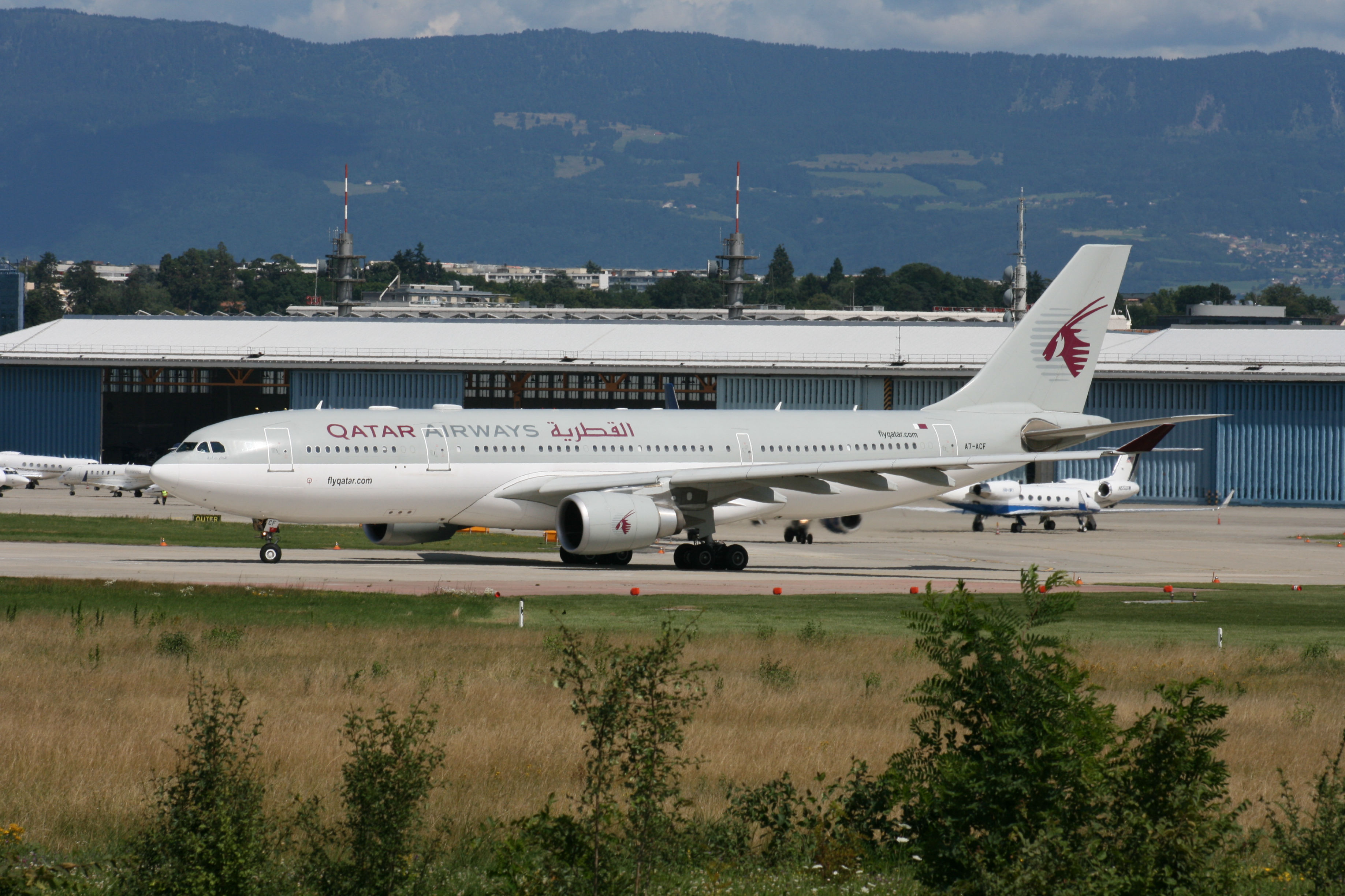 A7-ACF Airbus A330 Qatar AW GVA 22.4.2008