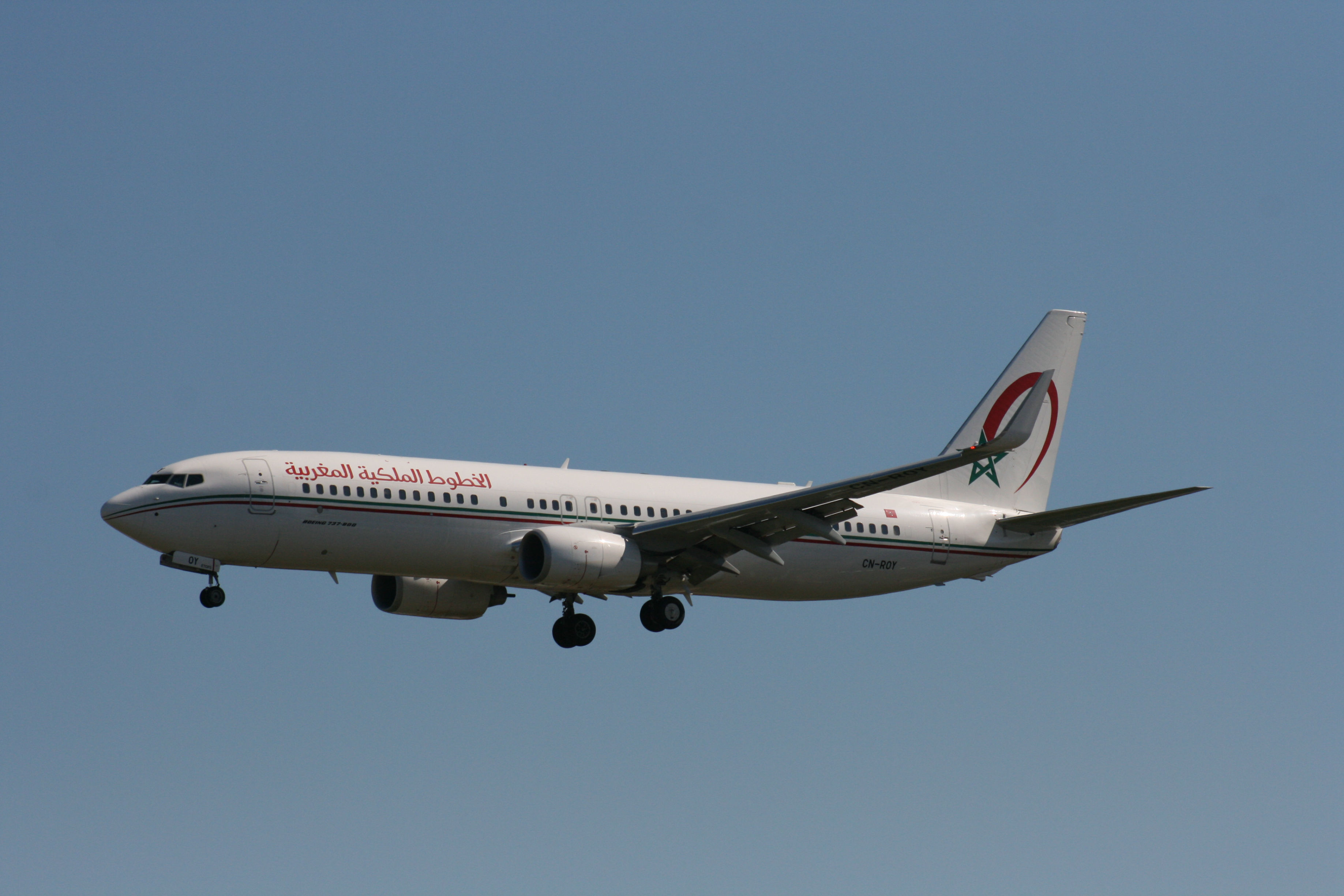 PH-AJU Douglas DC-2 CN-ROY B.737-8B6 Royal Air Maroc GVA 08.2010