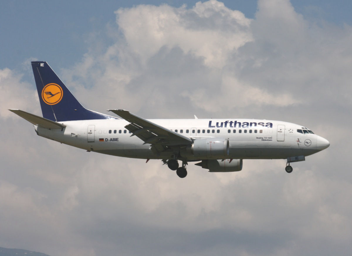 PH-AJU Douglas DC-2 D-ABIE B737-500 Lufthansa GVA 31.5.2008