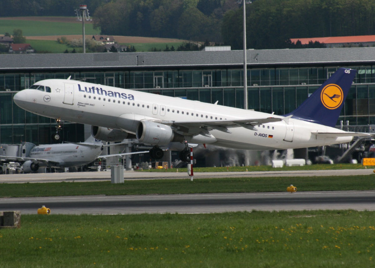 PH-AJU Douglas DC-2 D-AIOS A320-211 Lufthansa ZRH 18.4.2006
