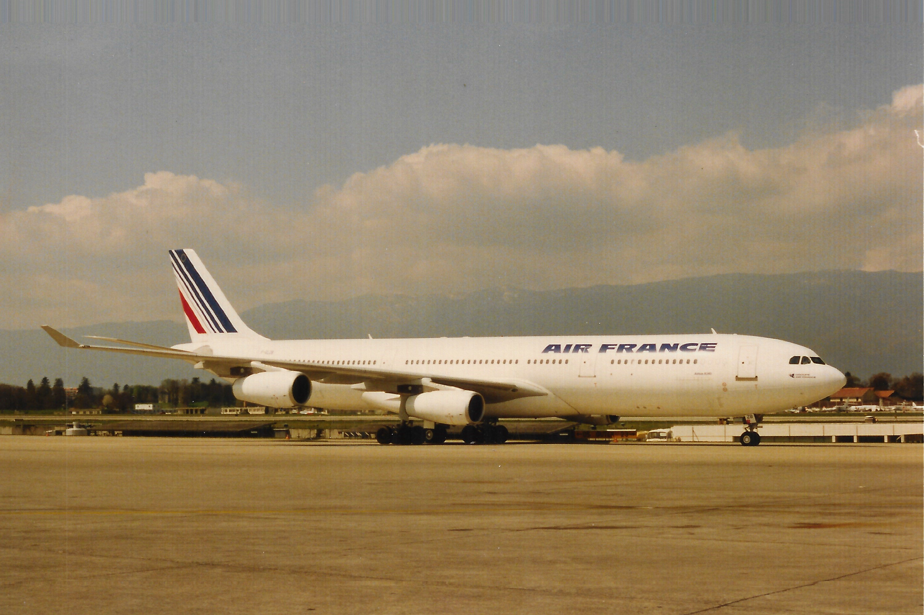 PH-AJU Douglas DC-2 F-GLZB A340-312 AIR FRANCE GVA 18_4_93