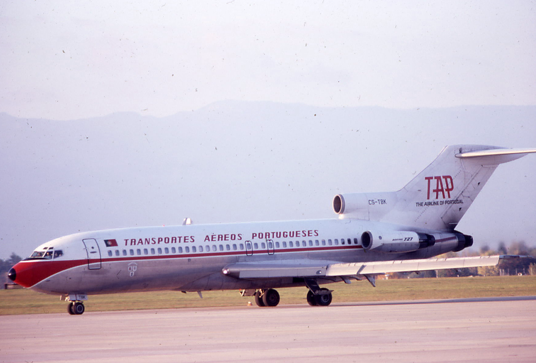 Boeing B727-32 CS-TBK TAP