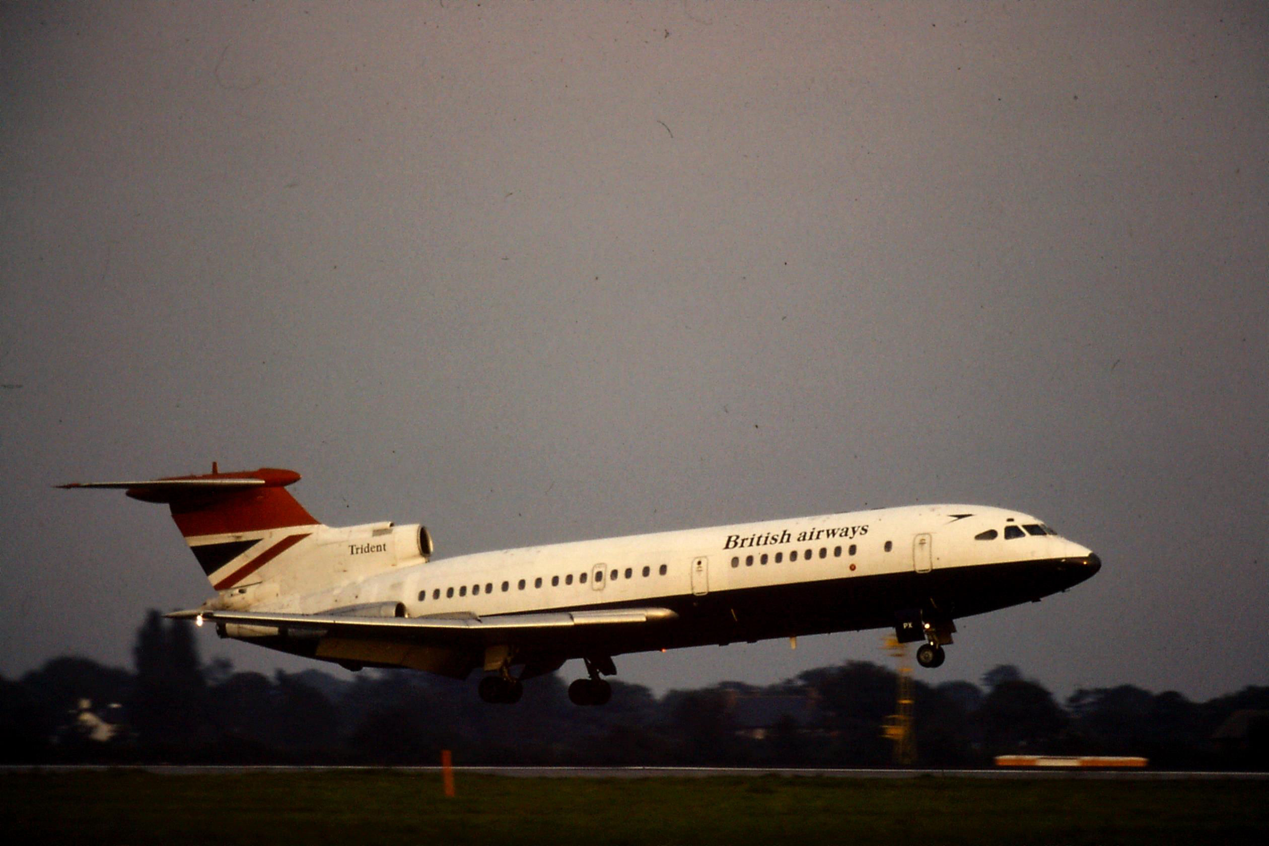 G-ARPX HS121 Trident 1C British