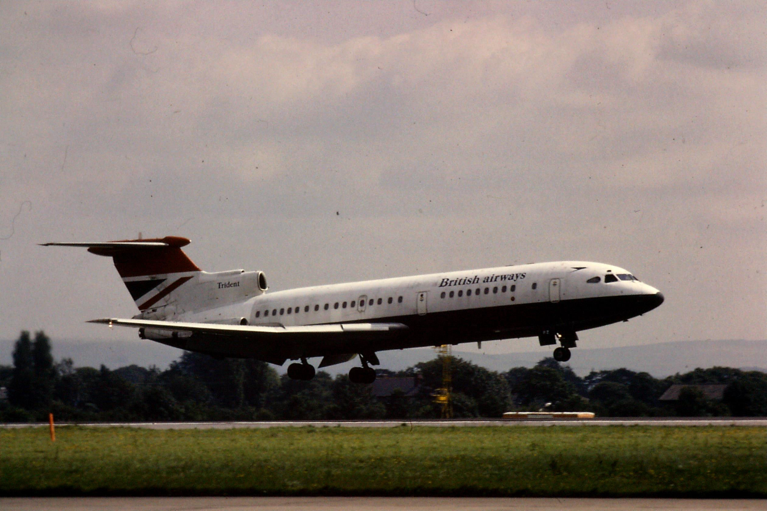 G-ARPZ HS.121 Trident 1 British