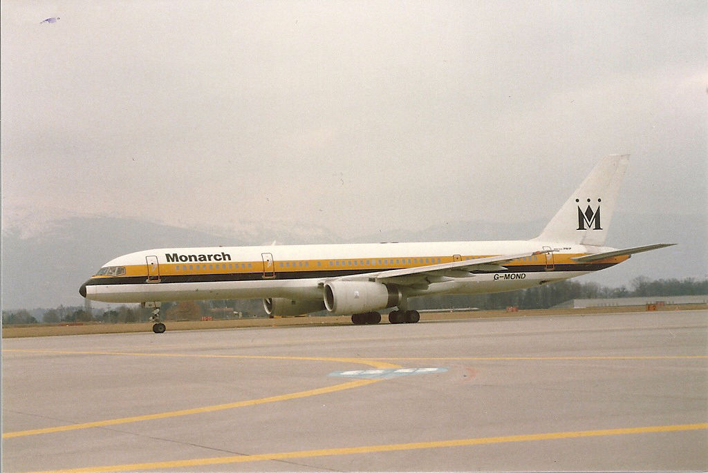 G-MOND Boeing 757-2T7 Monarch G-MOND Boeing 757-2T7 Monarch