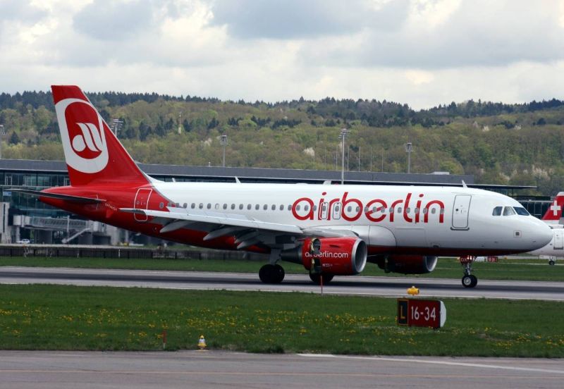 HB-IOX Airbus A319-112 Air Berlin