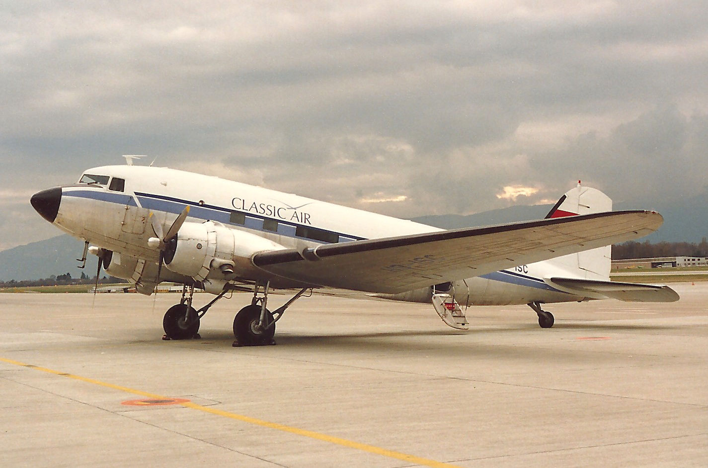 HB-ISC DC-3 Classic Air HB-ISC DC-3 Classic Air
