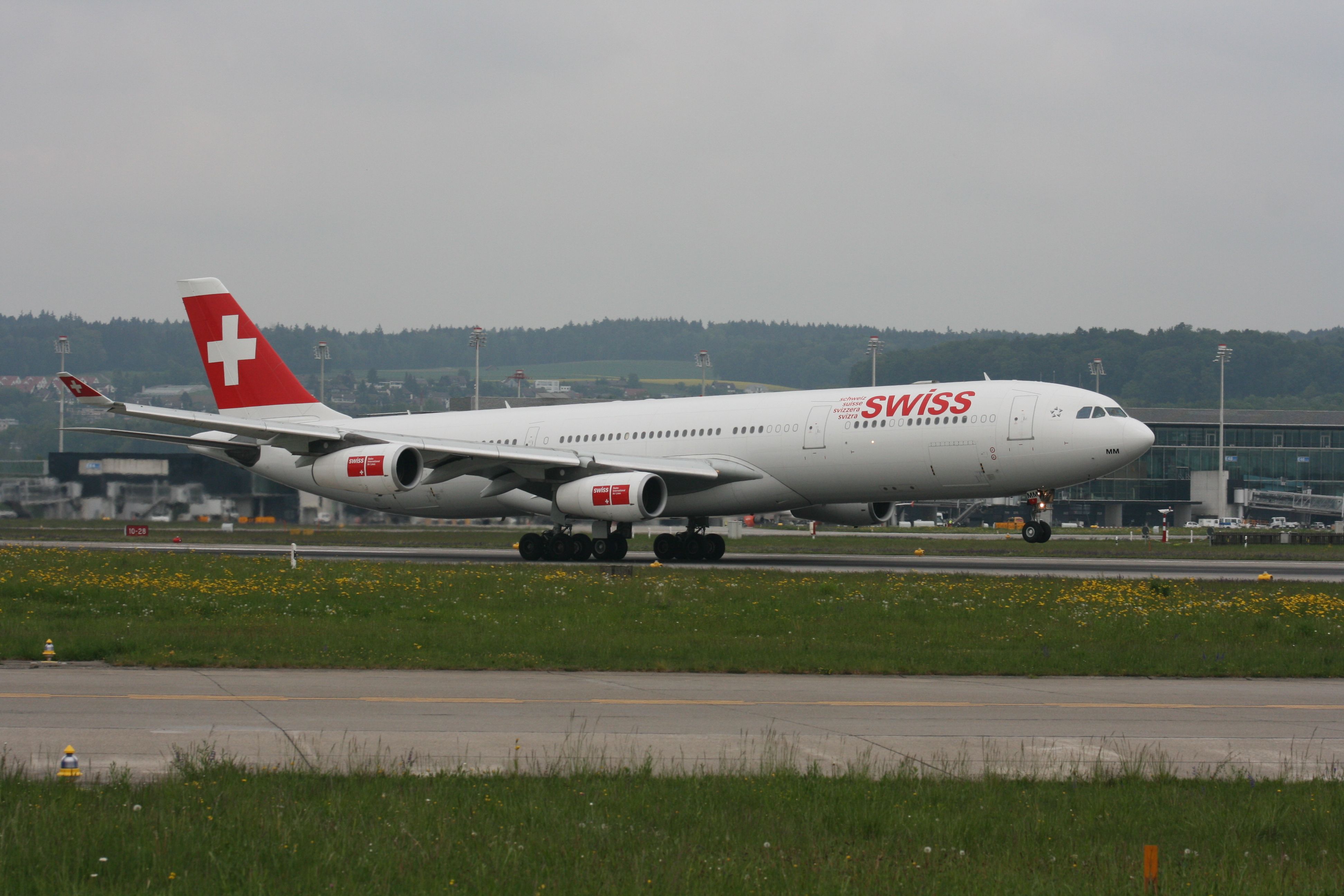 PH-AJU Douglas DC-2 HB-JMM Airbus A340 Swiss ZRH