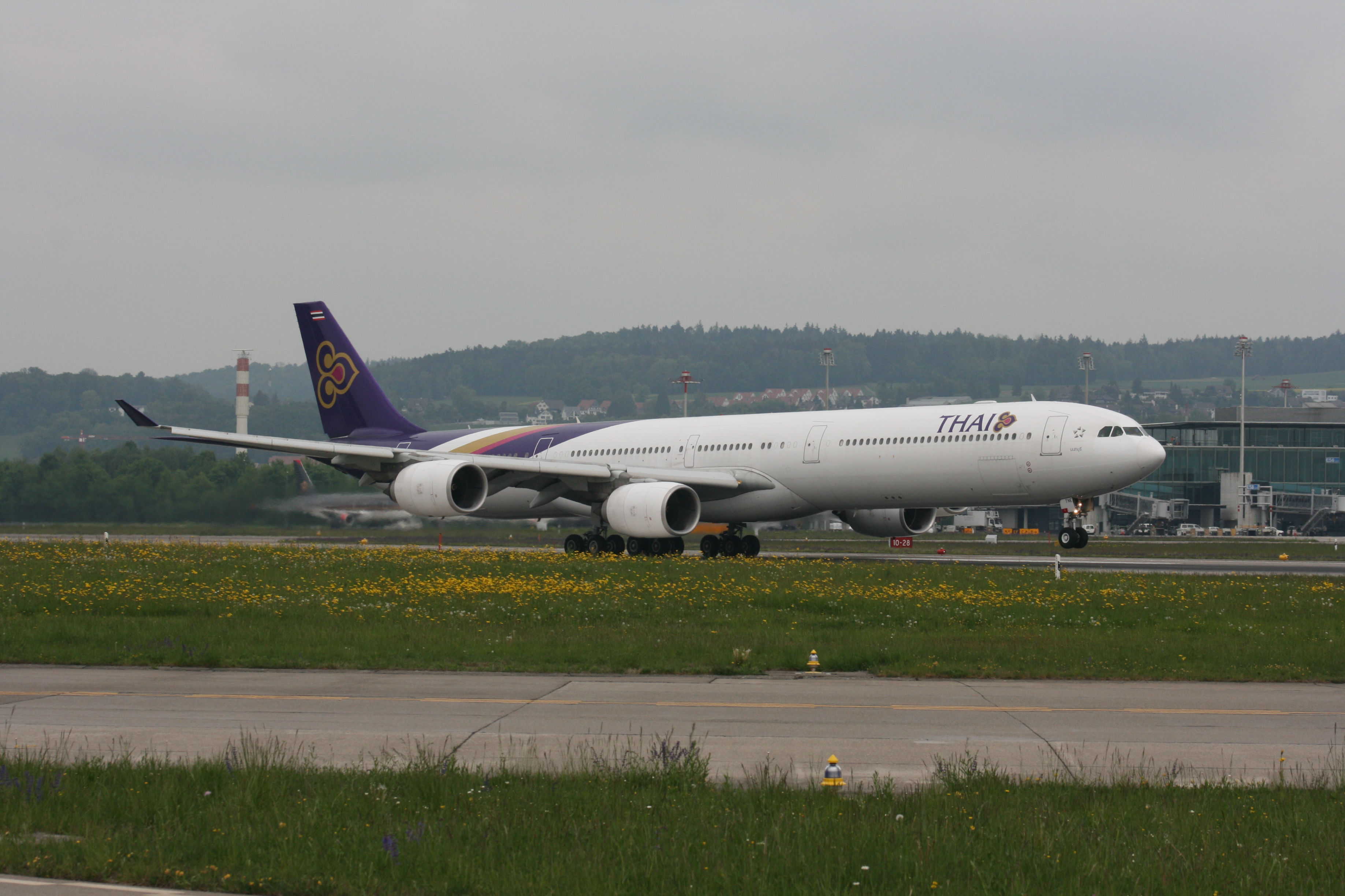PH-AJU Douglas DC-2 HS-TNE A340642 Thay ZRH 29.4.2011