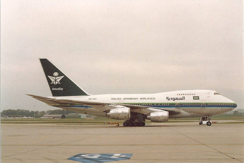 HZ-AIJ B.747SP-68 Saudia