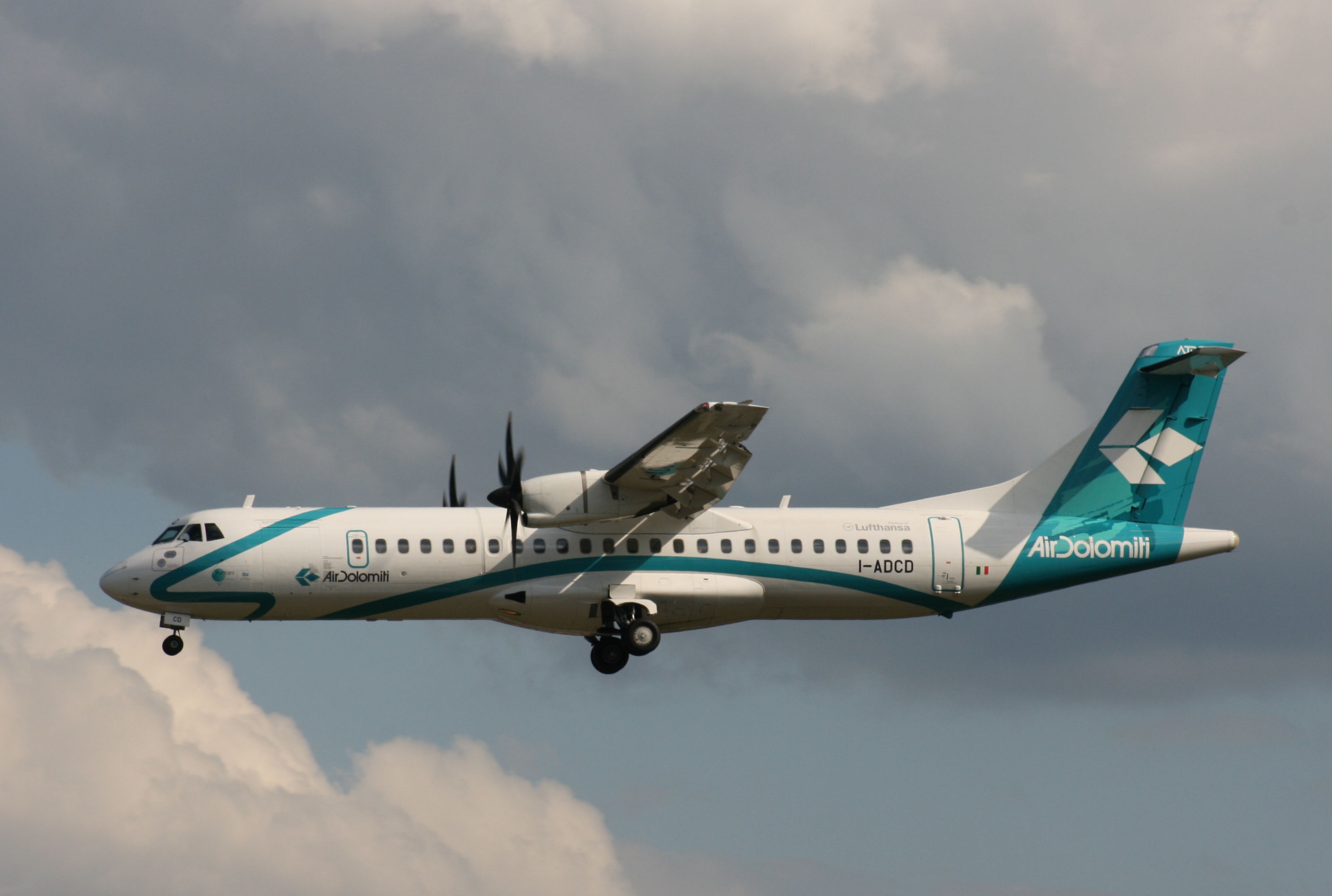 I-ADCD ATR-72 Air Dolomiti 13.8.2010