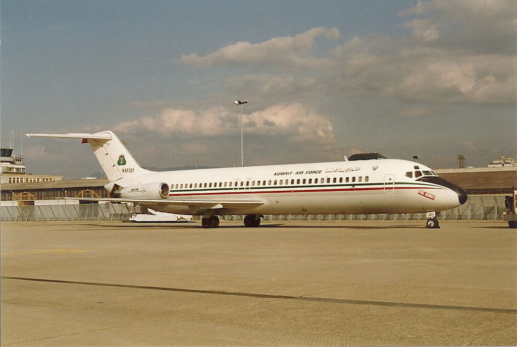 KAF-321 DC-9-32CF Kuwait Air Force KAF-321 DC-9-32CF Kuwait Air Force