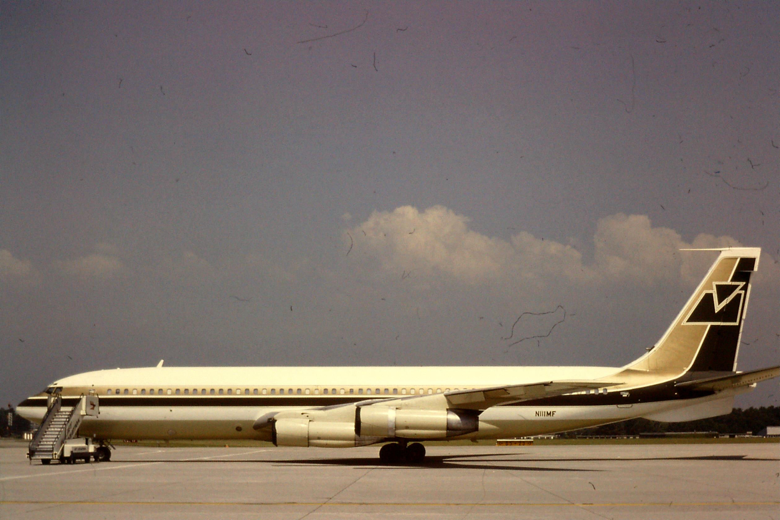 N111MF B707  N111MF B707