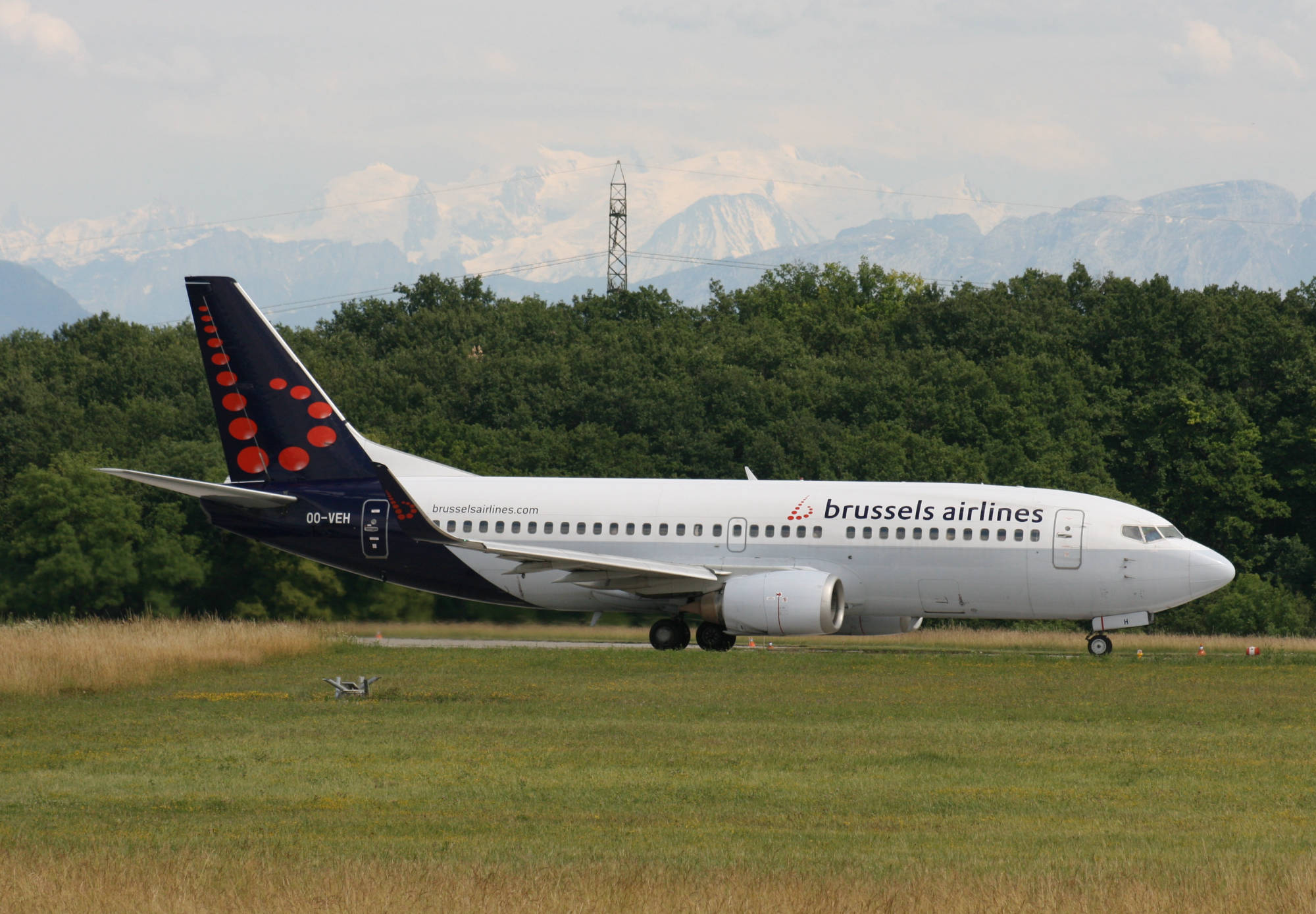 OO-VEH B737-36N Brussels AL GVA 14.06.2009
