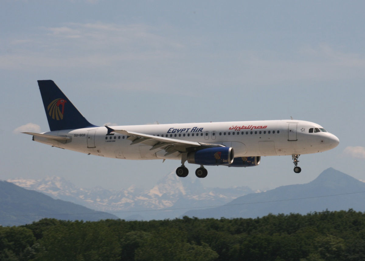 PH-AJU Douglas DC-2 SU-GCD A.320-232 Egyptair GVA 14.6.2009