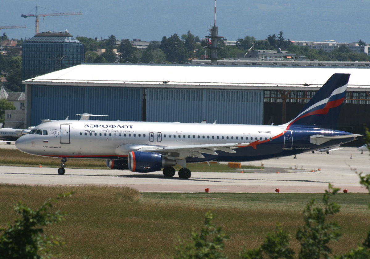 PH-AJU Douglas DC-2 VP-BME A320-214 msn 3699 Aeroflot GVA 31.05.2009
